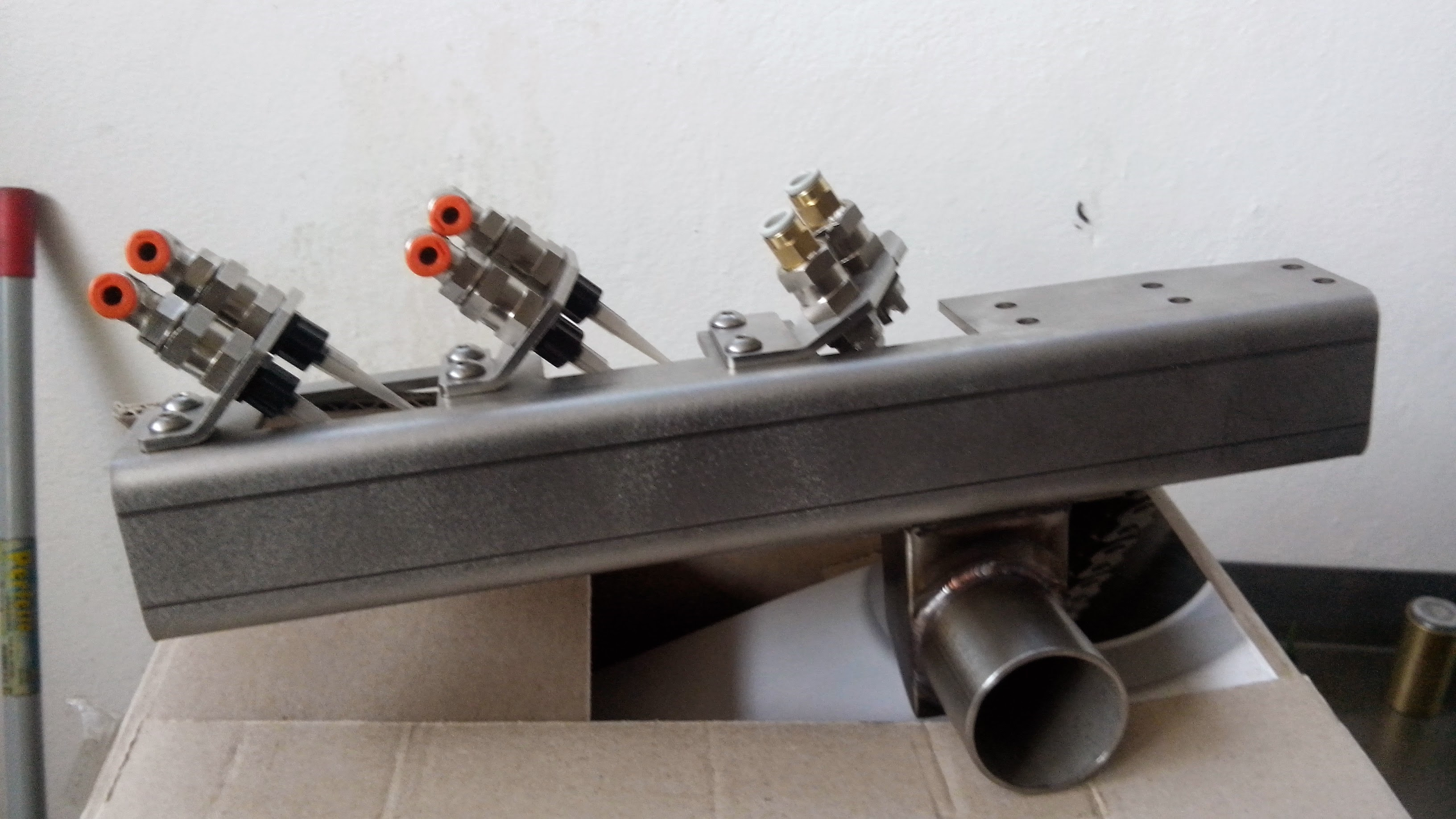 guida con aspirazione ].jpg